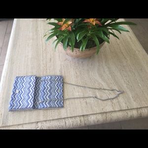 Handbag that can be used as a clutch